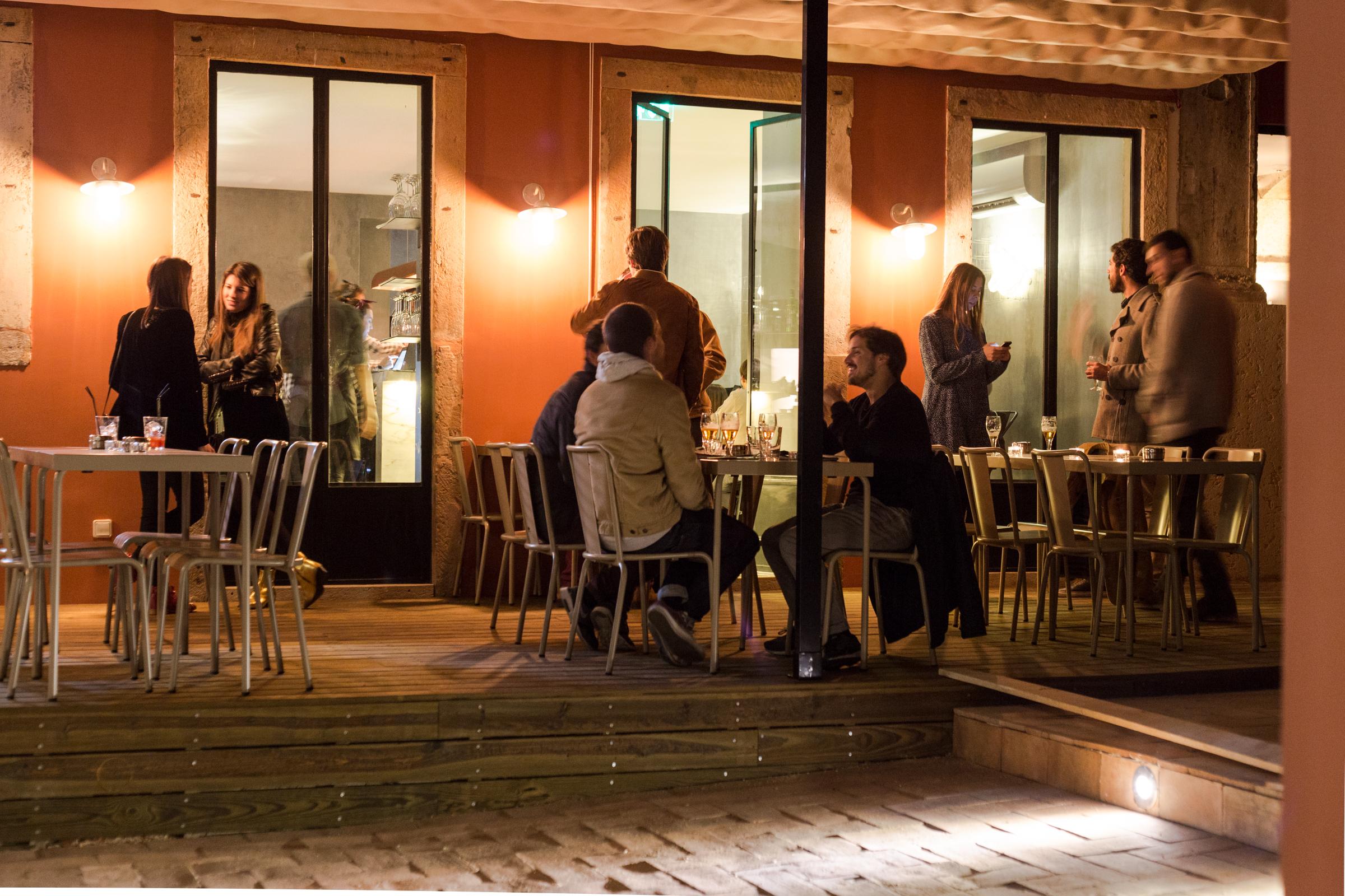 Bed & Breakfast Dear - Gallery House Lisboa